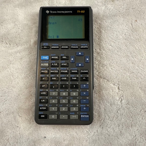 Texas Instruments TI-82 Graphing Calculator Math Science School - Picture 3 of 6